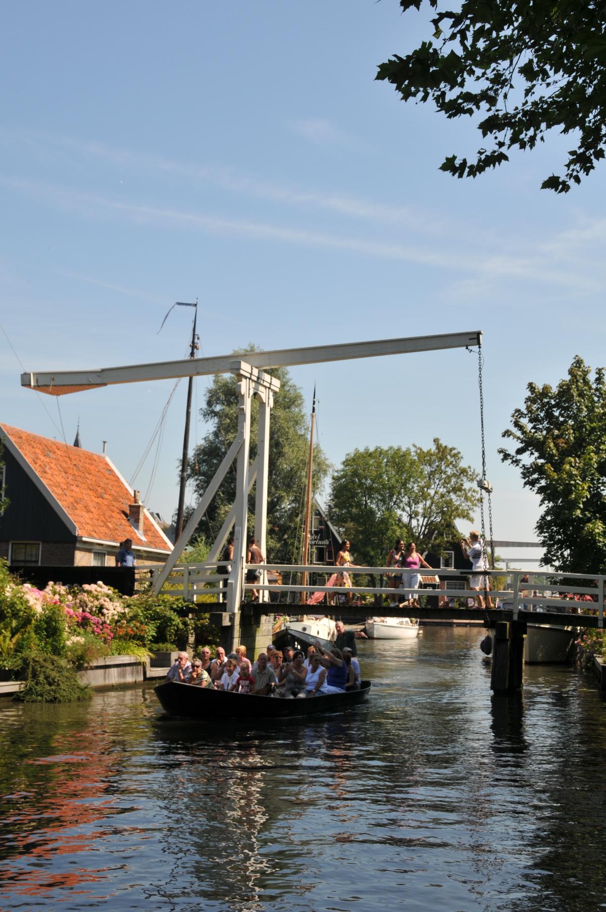 volendam boat tour